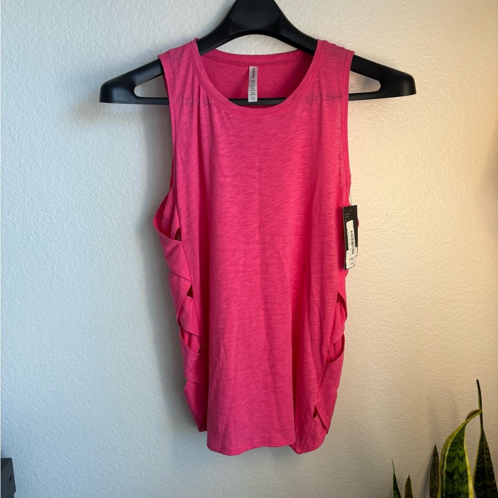 NWT- Kinesis work out top.